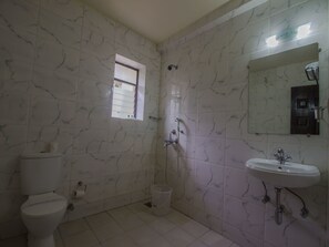 Double or Twin Room | Bathroom | Free toiletries, towels - OYO 16780 Home 2BHK with Pool Assagaon (Assagao)