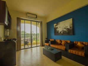 Double or Twin Room | Living room - OYO 16805 Home Pool View 2BHK Assagaon (Assagao)
