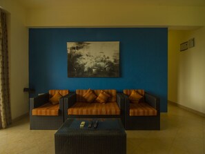 Double or Twin Room | Living room - OYO 16805 Home Pool View 2BHK Assagaon (Assagao)