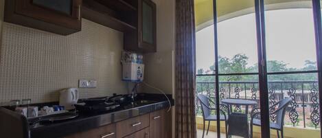 Double or Twin Room | Private kitchenette