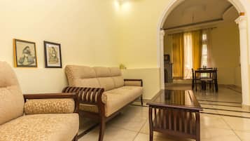 Room | Living area