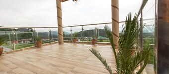 OYO 16593 Home Luxury 3BHK Galaxy Villa Andrar