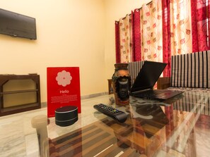 Living area - OYO 16652 Home Spacious 2BHK Villa Ram Nagar (Dharamshala)