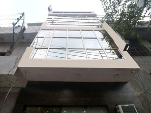 Front of property - OYO 16700 HOME Exotic 2 BHK Dream View Khanyara Road (Dharamshala)