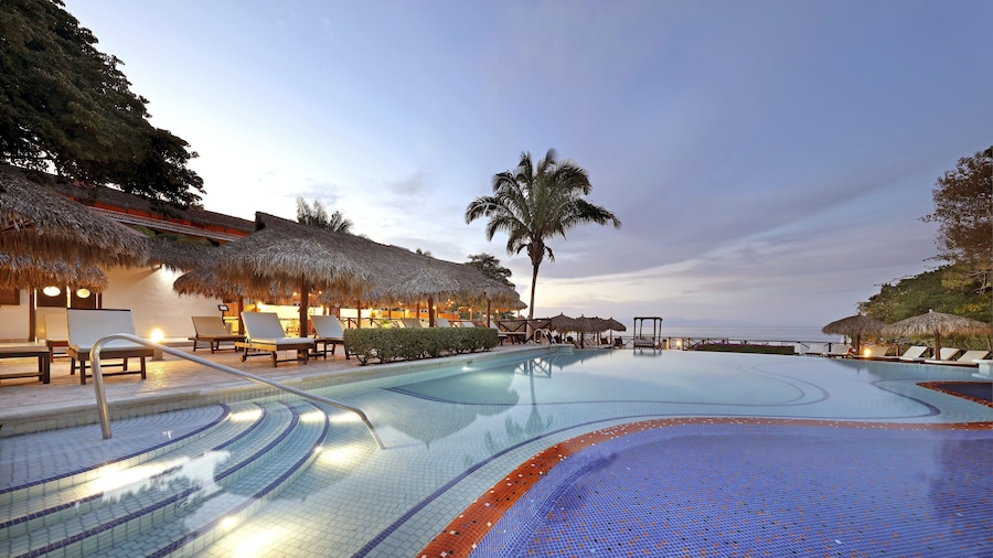 Family Selection at Grand Palladium Vallarta Resort & Spa - All Inclusive