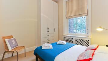 2 bedrooms, blackout curtains, iron/ironing board, free WiFi