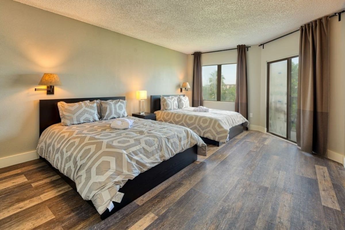 Comfort-Apartment, Mehrere Betten, Nichtraucher | 3 Schlafzimmer, individuell eingerichtet, Bügeleisen/Bügelbrett