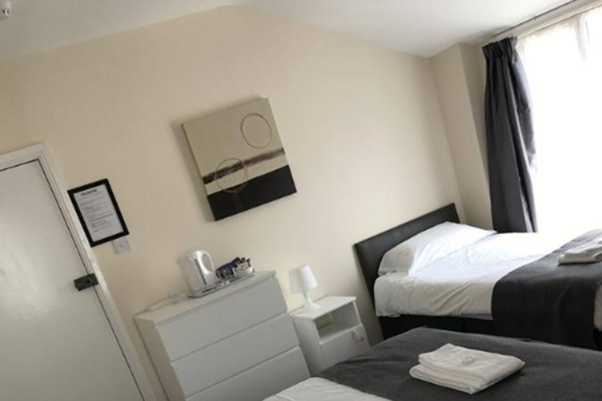 Family Room | Blackout drapes, WiFi (free), bed sheets