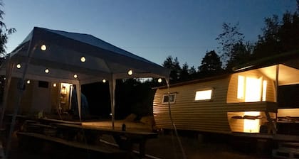 FinnDome- Glamping