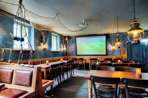 Bar (in der Unterkunft)