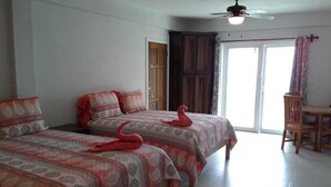Unclassified image, 4 of 5, button - SeaRay at Seascape (Roatan)
