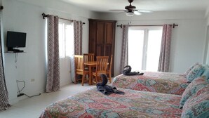 Unclassified image, 5 of 5, button - SeaRay at Seascape (Roatan)