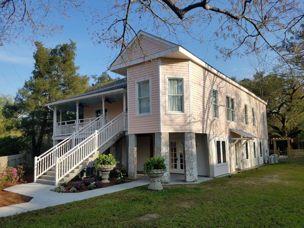 Abita Springs Hotel image