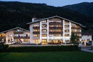 Exterior - Hotel Alpenwelt (Flachau)