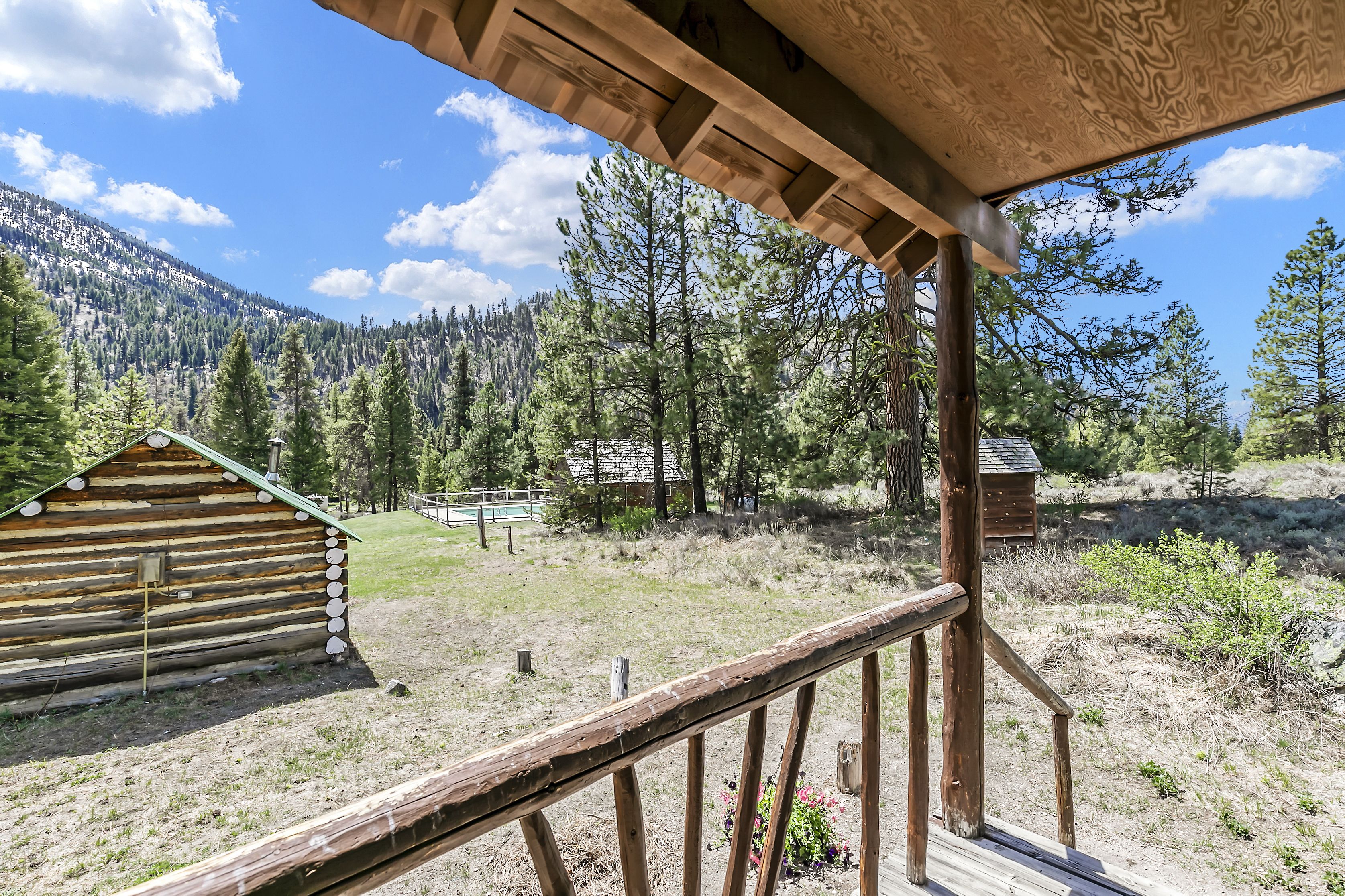 Comfort Cabin, 2 Queen Beds, Mountain View, Mountainside | View from room