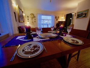 Casa | 4 dormitorios, tabla de planchar con plancha, wifi gratis y ropa de cama