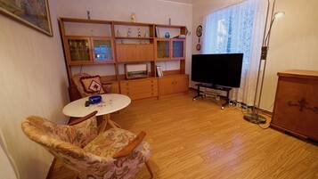 Casa | Soggiorno | TV a schermo piatto, caminetto