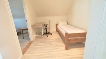 Rumah | 4 kamar tidur, setrika/meja setrika, Wi-Fi gratis, dan seprai linen