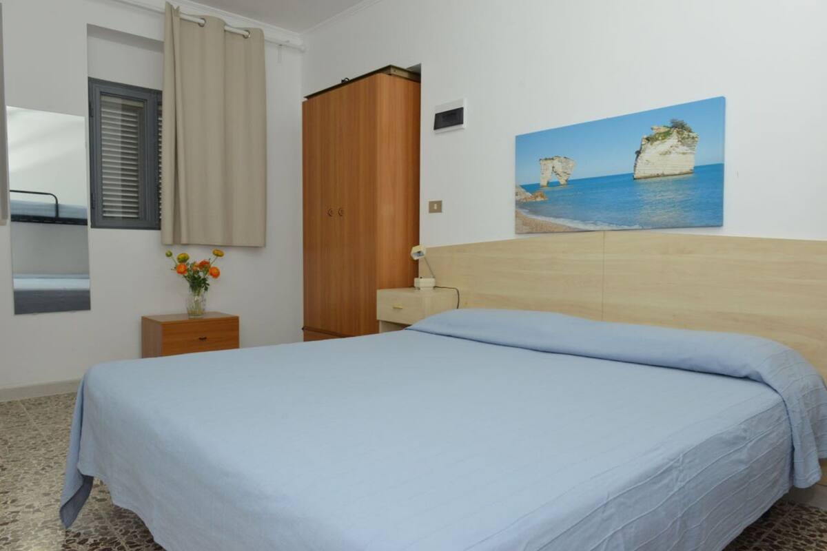 Apartamento, 1 habitación | Sábanas italianas Frette, ropa de cama de alta calidad, escritorio