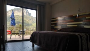 Standard Room, 1 King Bed, Non Smoking | Blackout curtains, iron/ironing board (on request), free WiFi - Hotel Suites Don Miguel (Tlatlauquitepec)