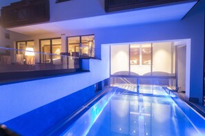 Piscina all'aperto, con ingresso dalle 07:30 alle 20:00, lettini