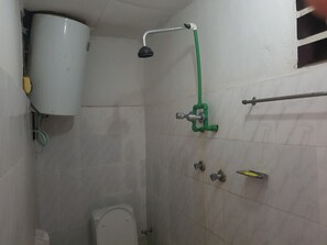 Twin Room | Bathroom shower - Asheton Hotel (Lalibela)