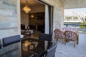 Departamento Deluxe, 2 habitaciones | Balcón