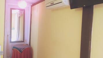 Ropa de cama hipoalergénica, wifi gratis y ropa de cama