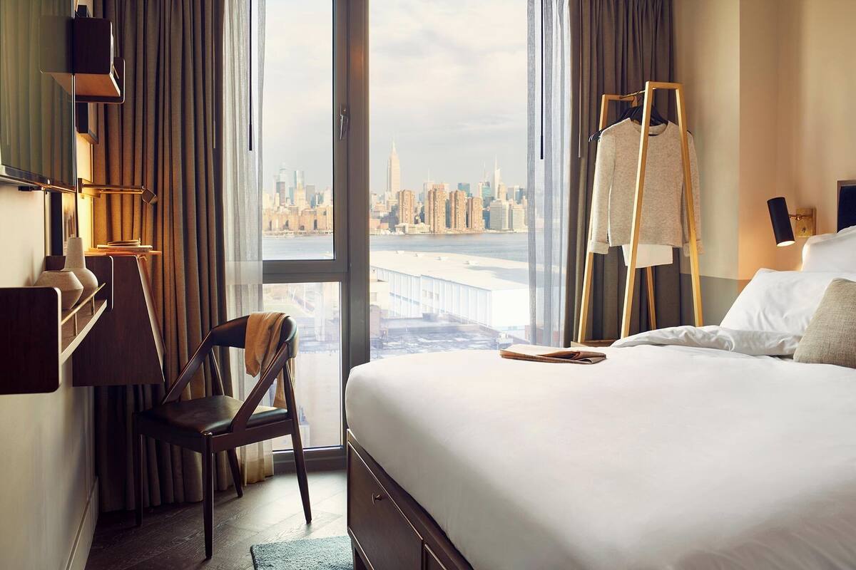 cosy manhattan view | 1 bedroom, egyptian cotton sheets, premium bedding, in-room safe