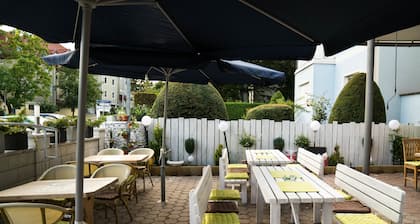 Pension & Restaurant La Amalia