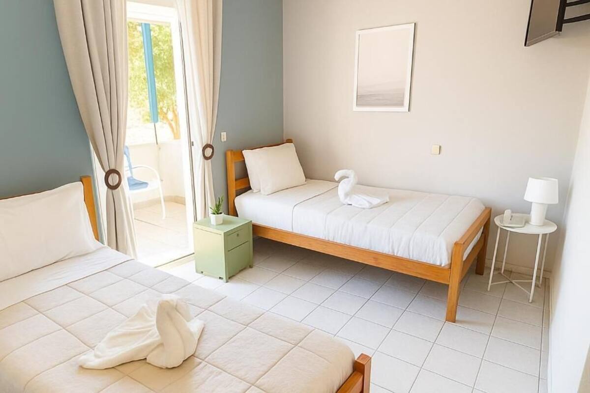 Quarto casal ou duplo standard, para não fumantes | Roupas de cama de algodão egípcio, roupas de cama premium, frigobar