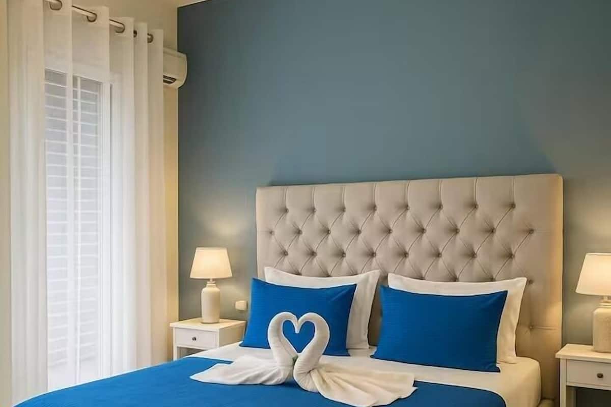 Quarto casal exclusivo, para não fumantes | Roupas de cama de algodão egípcio, roupas de cama premium, frigobar