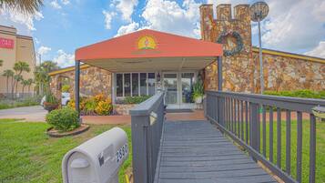 Entrada de la propiedad