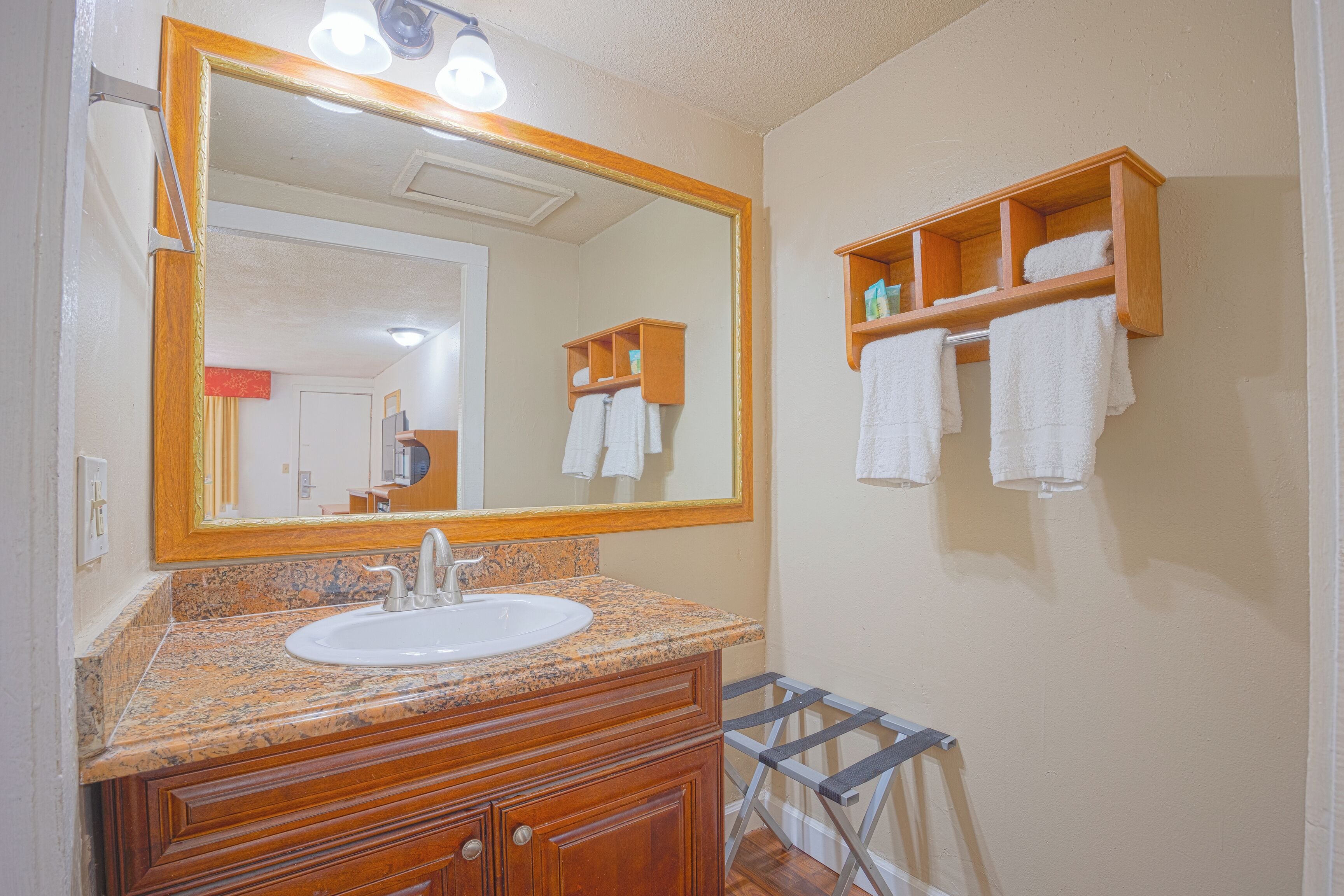 Photo - Liberty Inn and Suites Kissimmee near Disney World