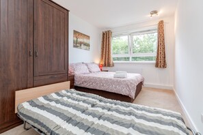 Lejlighed - 2 soveværelser | 2 soveværelser, mørklægningsgardiner, strygejern/strygebræt, sengetøj