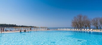 Polynesia Apartments Plava Laguna