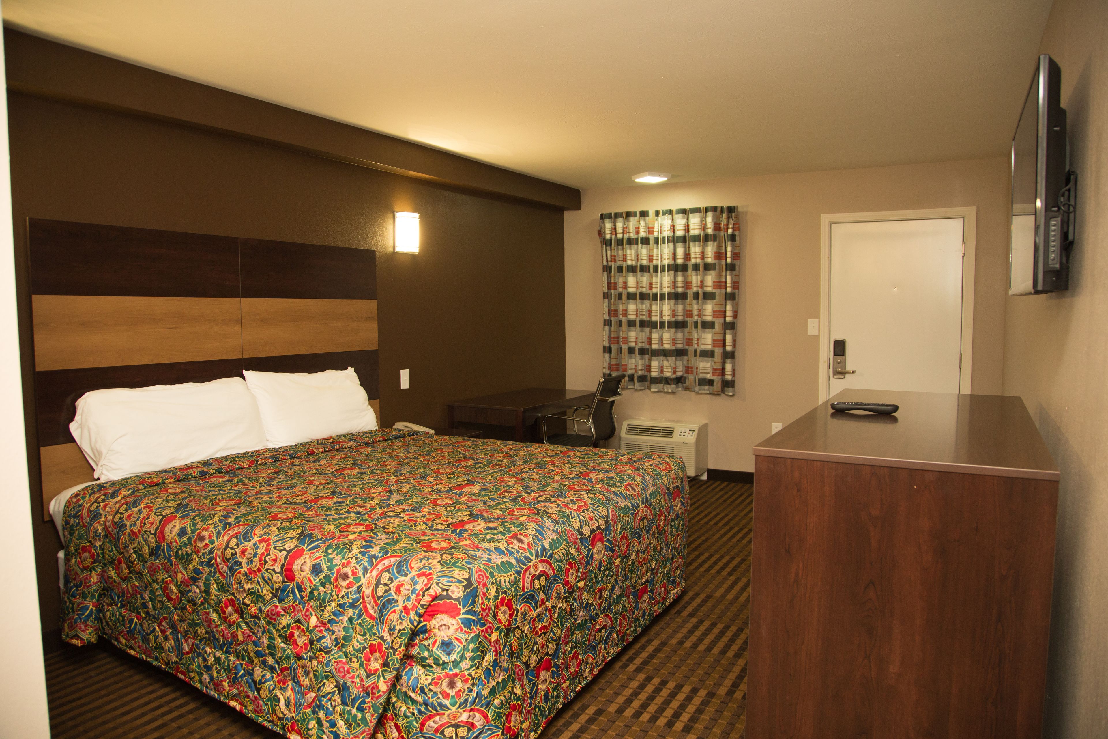 Chambre simple Standard | Rideaux d’obscurcissement, accès au Wi-Fi (inclus)