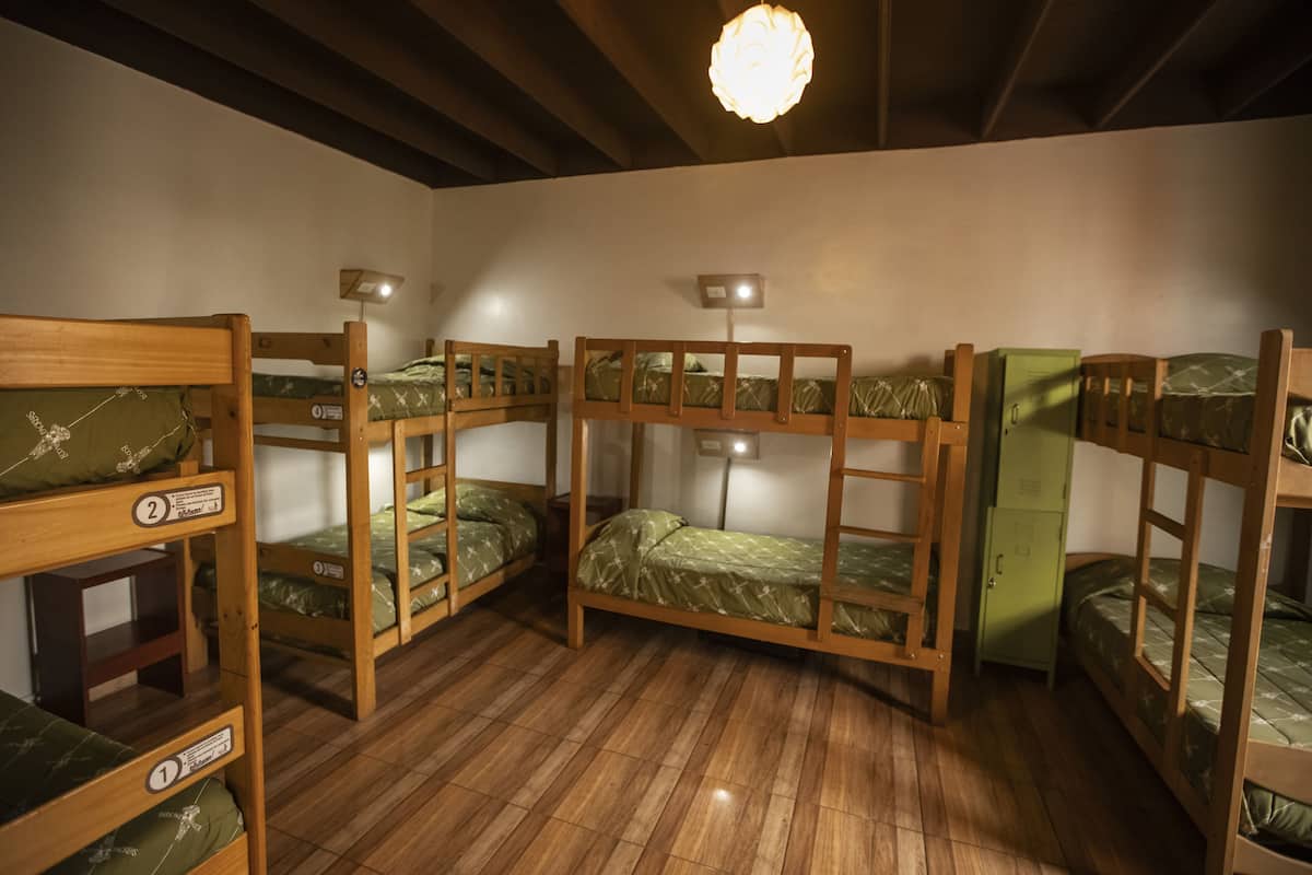 Sovsal - sovsal (män och kvinnor) - delat badrum (8 beds) | Gratis wi-fi och sängkläder