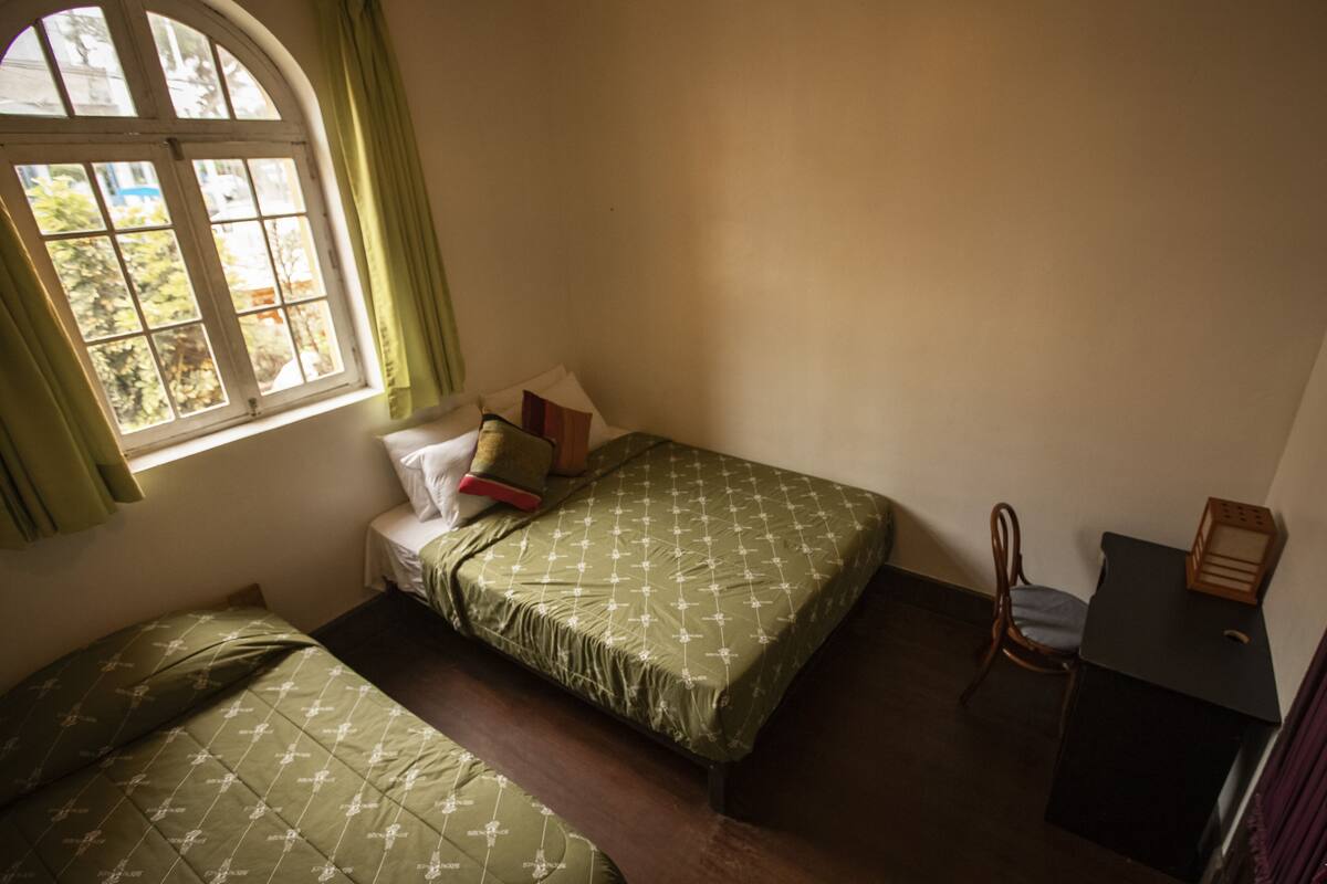 Doppelzimmer, Gemeinschaftsbad | Kostenloses WLAN, Bettwäsche