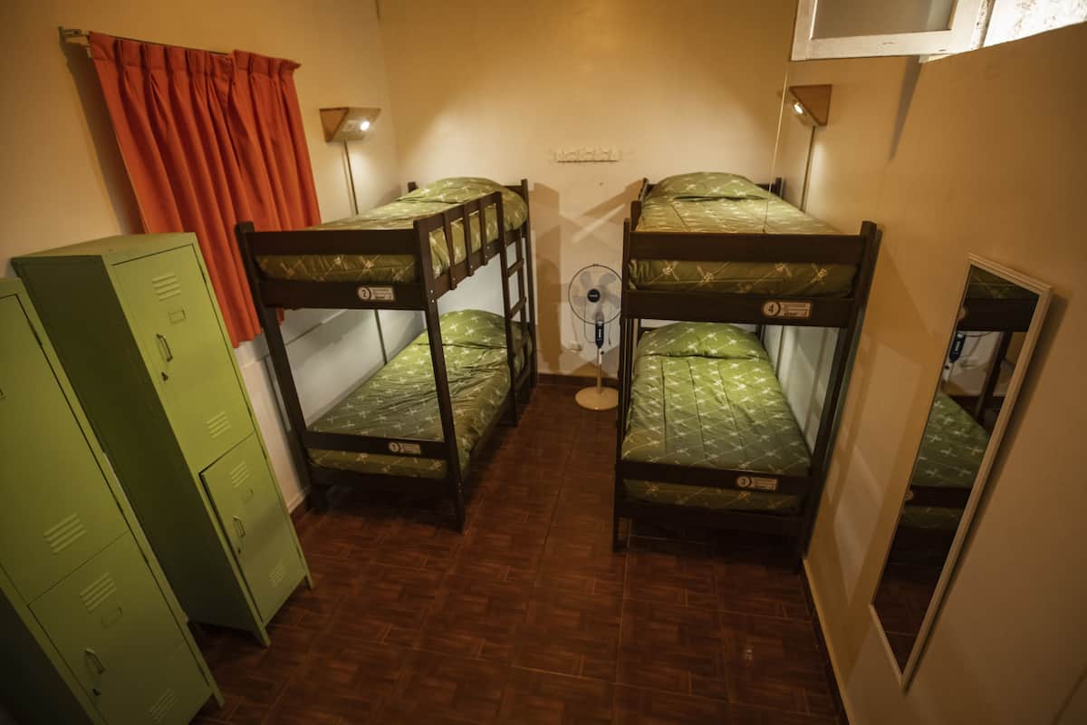Gemeinsamer Schlafsaal, Gemischter Schlafsaal (4 Beds) | Kostenloses WLAN, Bettwäsche