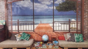 Unclassified image, 3 of 32, button - Casa MonaLisa PTY - Hostel (Panama City)