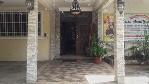 Unclassified image, 5 of 32, button - Casa MonaLisa PTY - Hostel (Panama City)