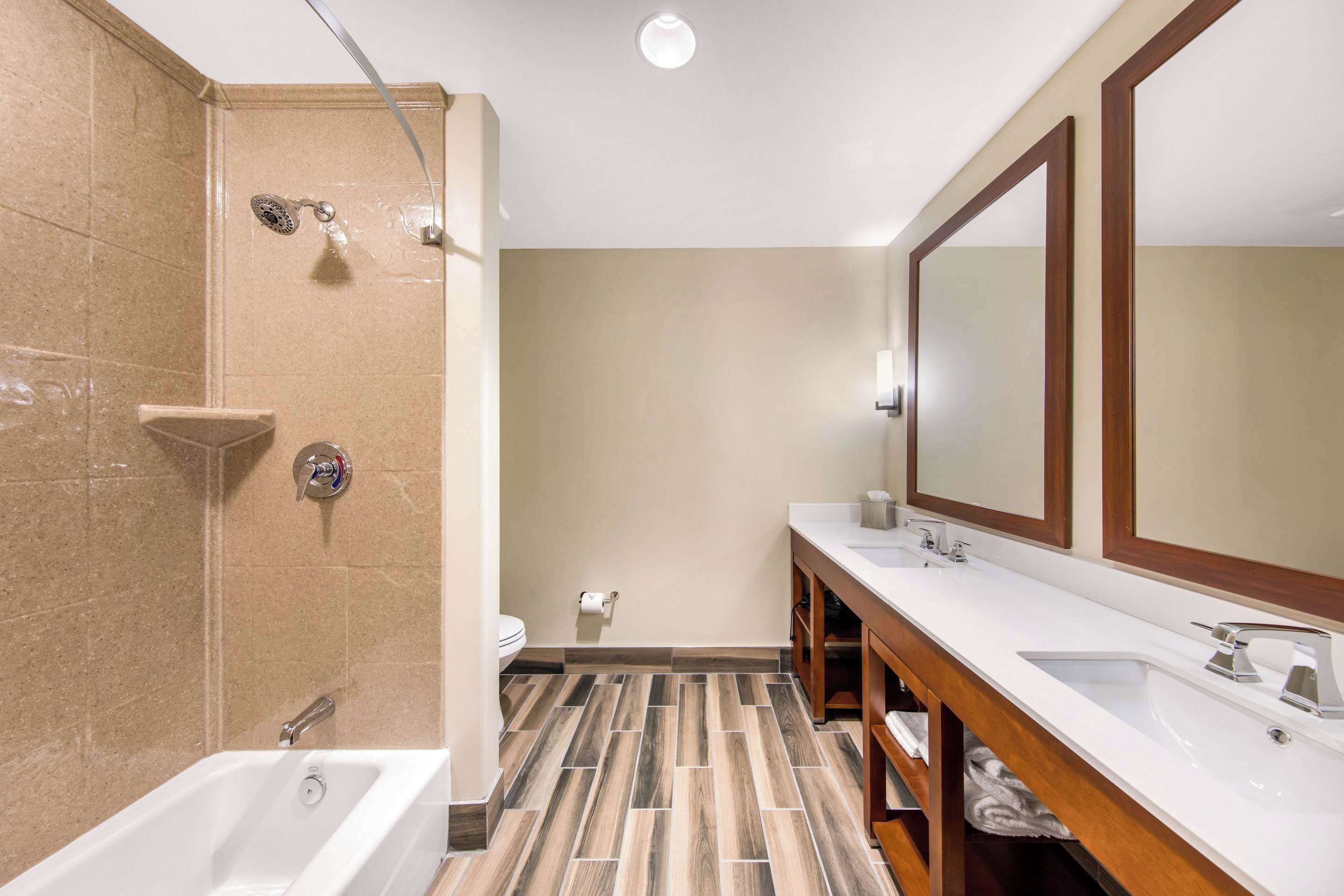 suite, multiple beds, non smoking | premium bedding, pillow-top beds, desk, iron/ironing board