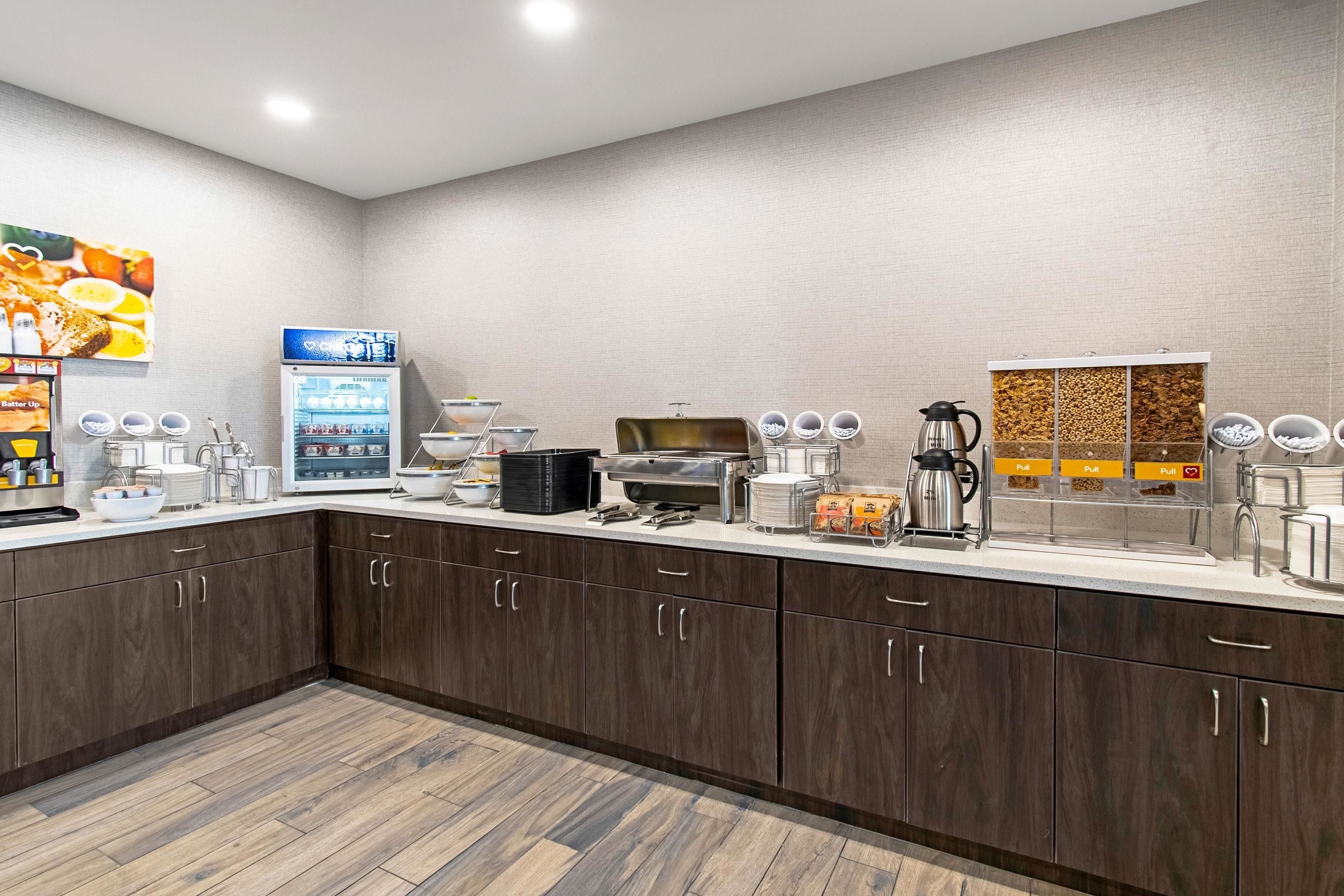 free daily self-service breakfast