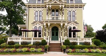 Silas W Robbins House