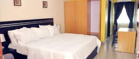 Minibar, individually furnished, desk, laptop workspace