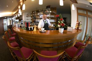 Bar (in der Unterkunft)