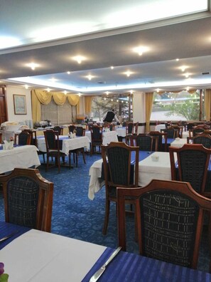 Restaurant - Hotel Akyuz (Ankara)