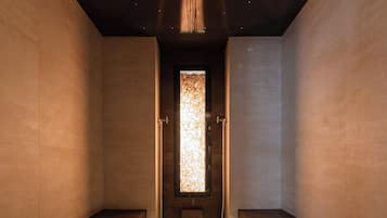 Behandlungsräume für Paare, Sauna, Whirlpool, Dampfbad