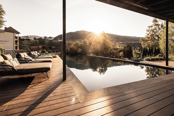 Piscine couverte, piscine extérieure